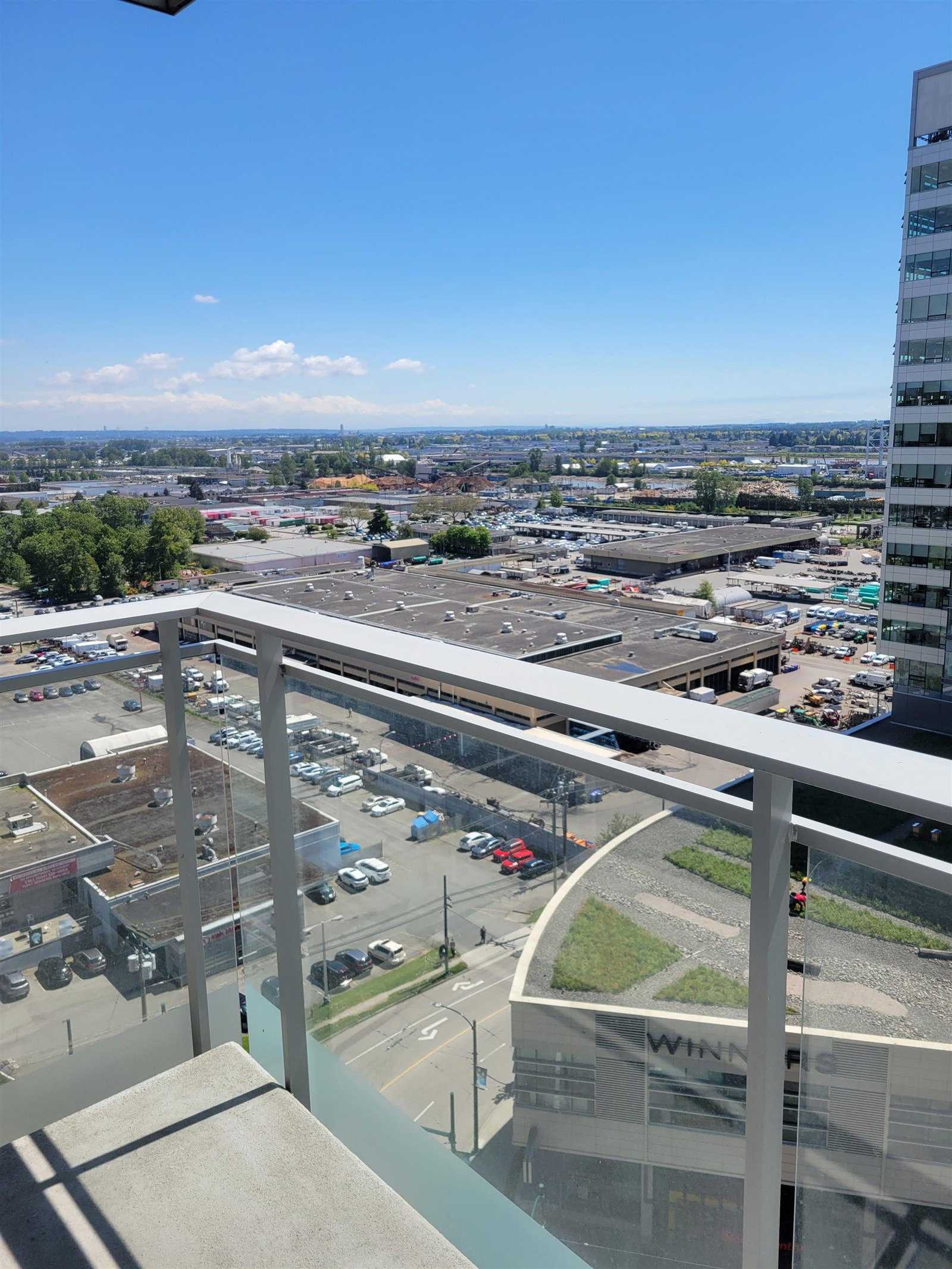 Listing Image 6
