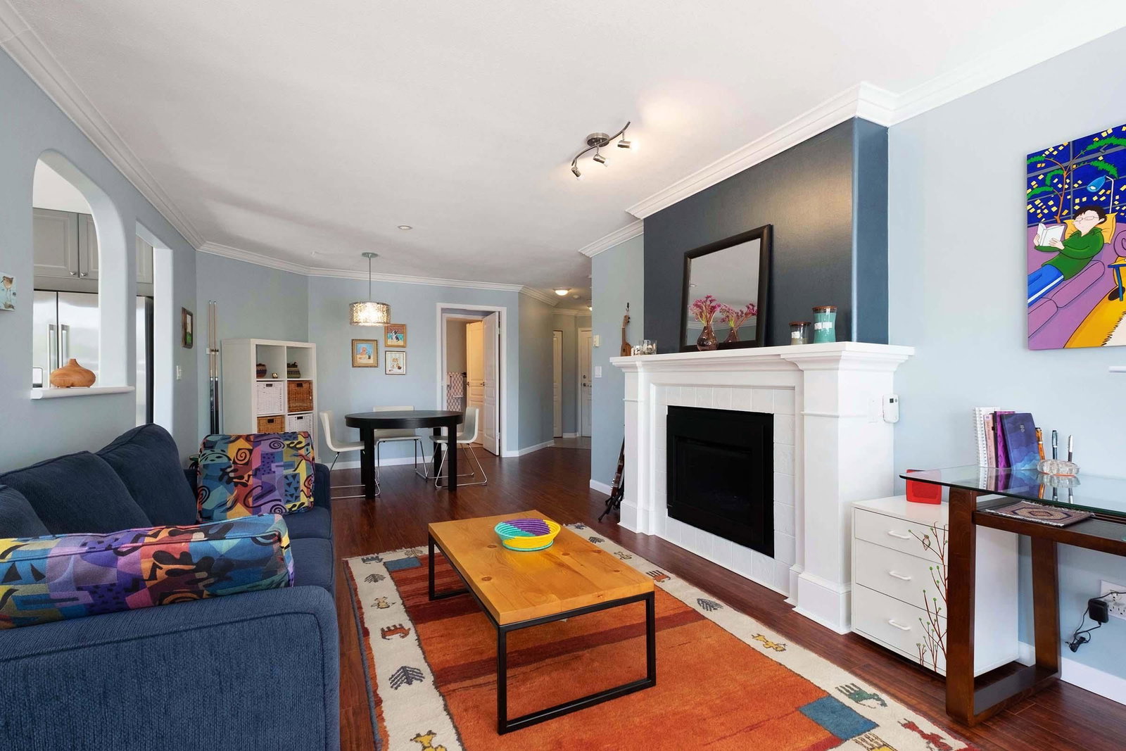 Listing Image 5
