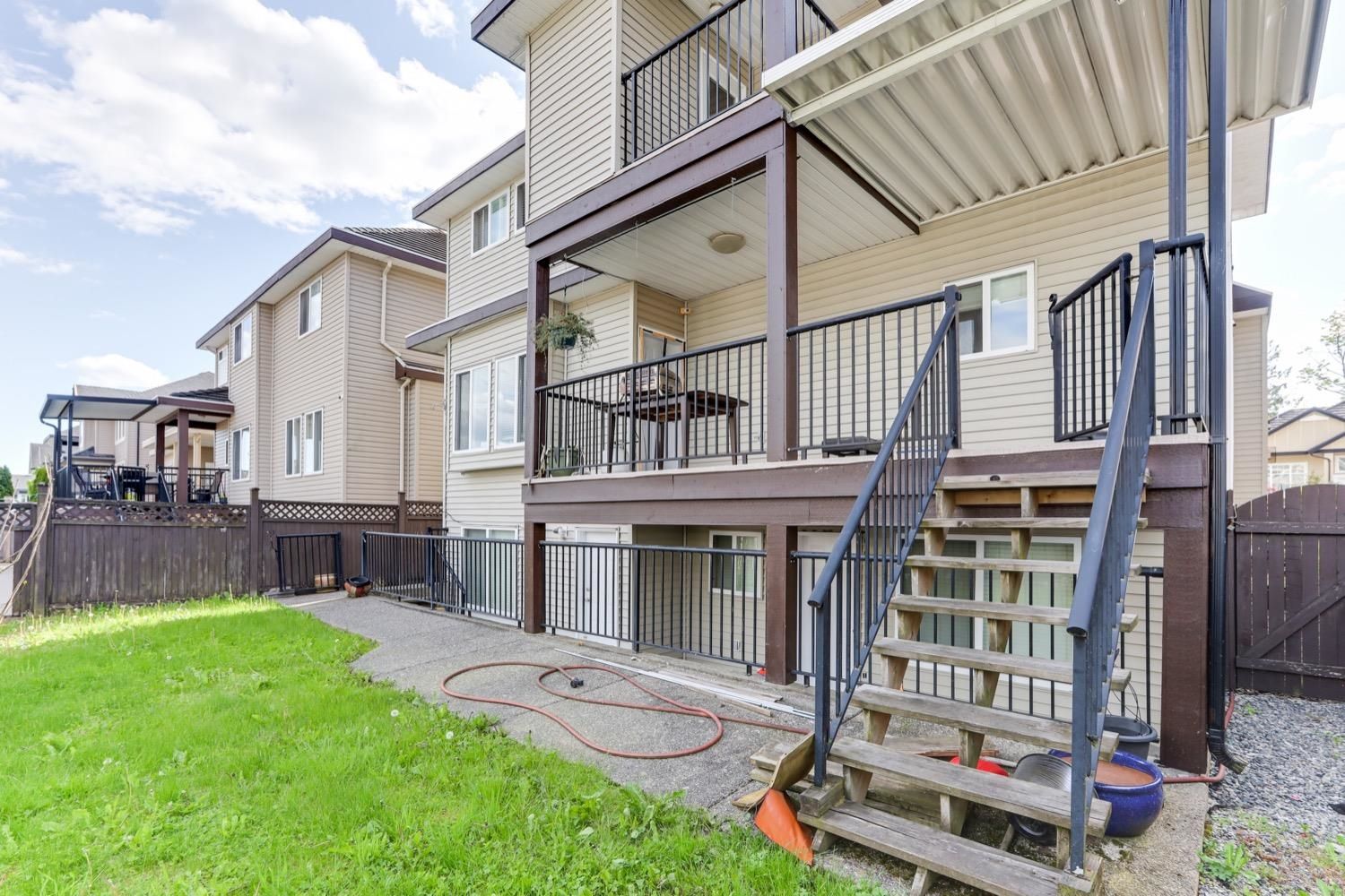 Listing Image 19