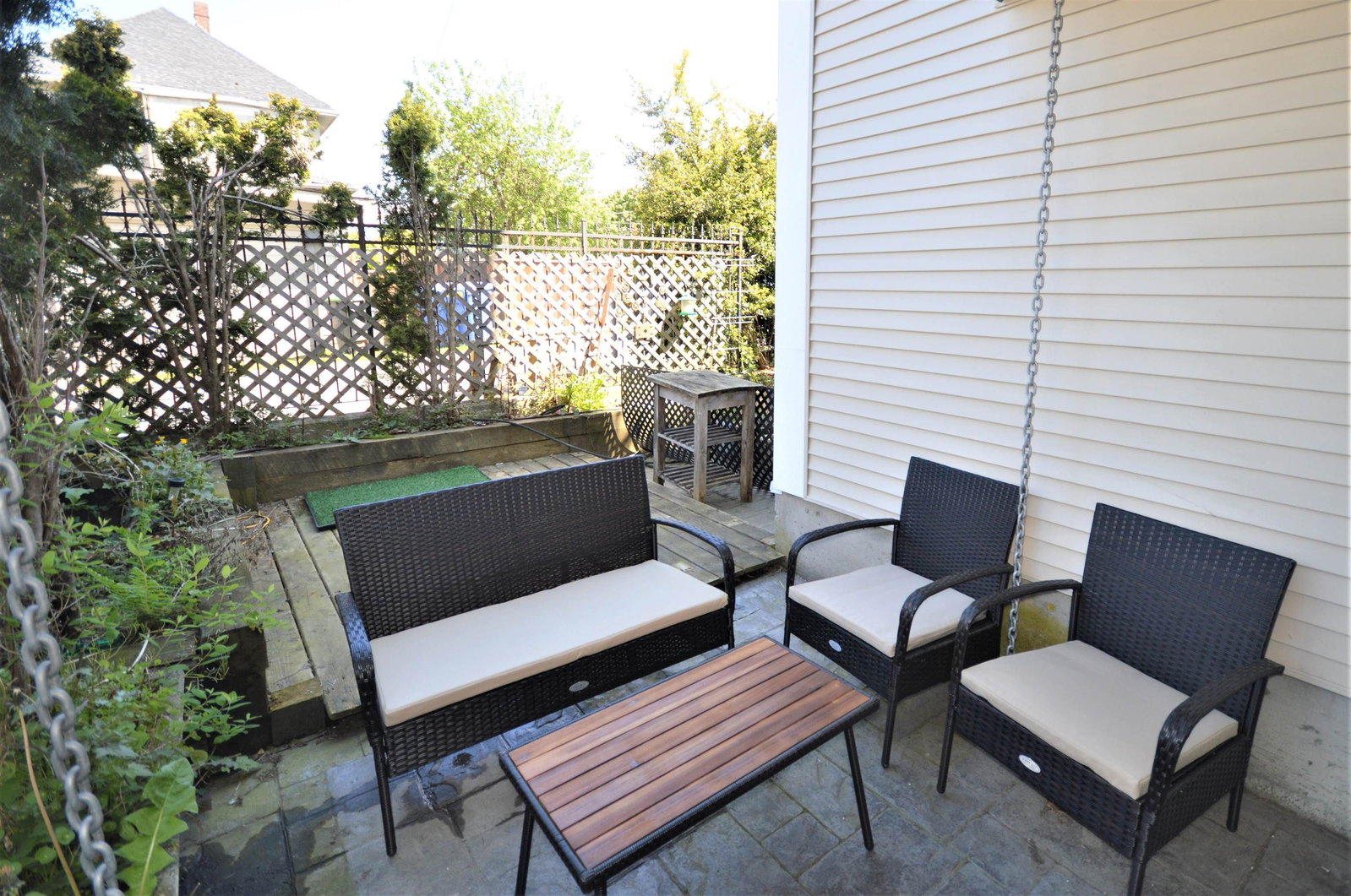 Listing Image 10