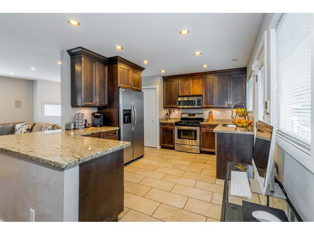 Listing Image 14