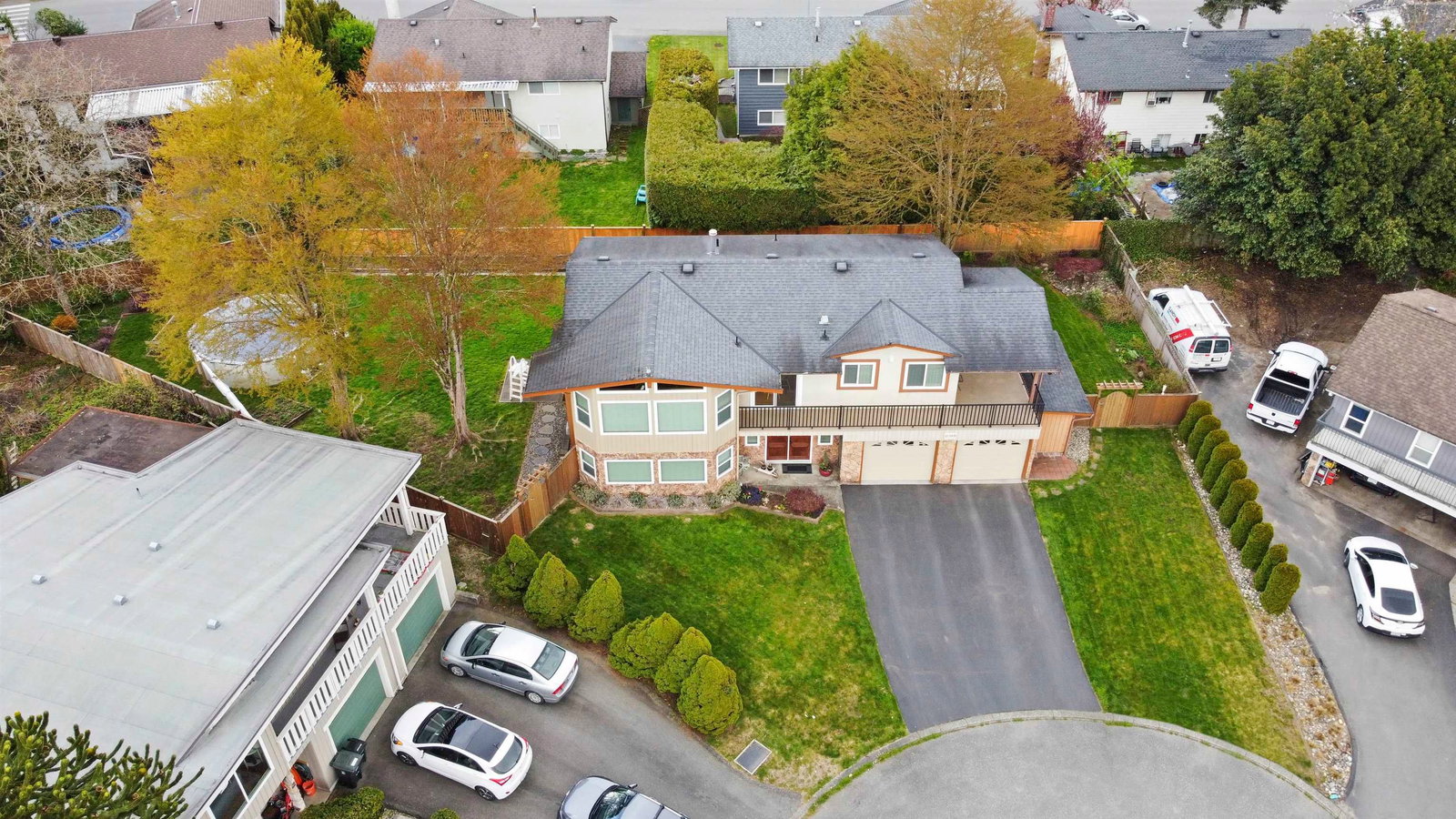 Listing Image 4