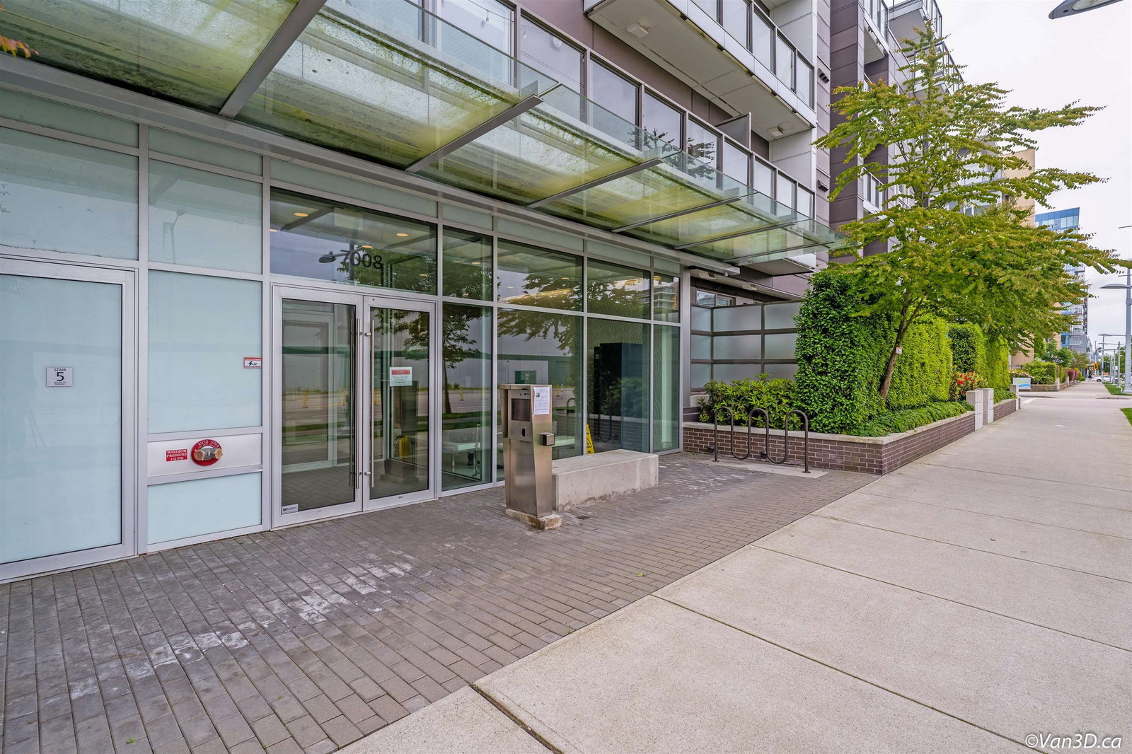 Listing Image 14