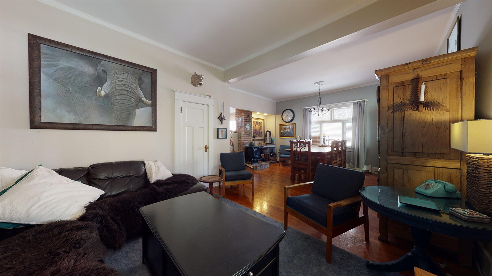 Listing Image 11