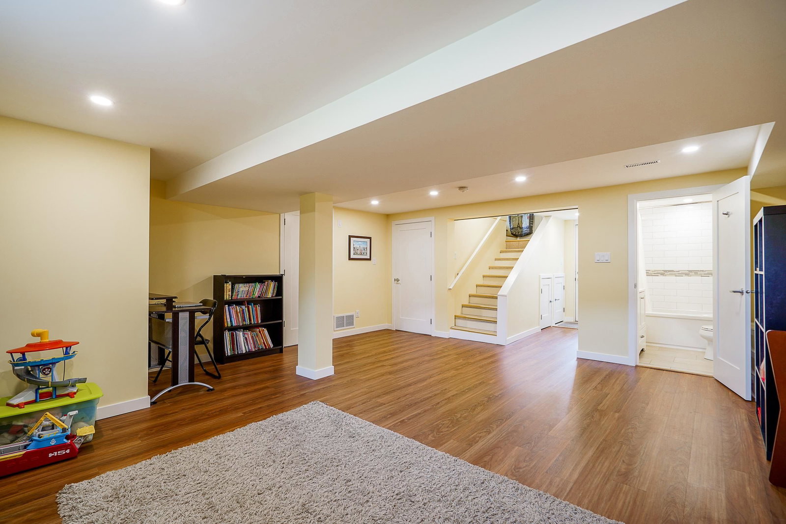 Listing Image 20