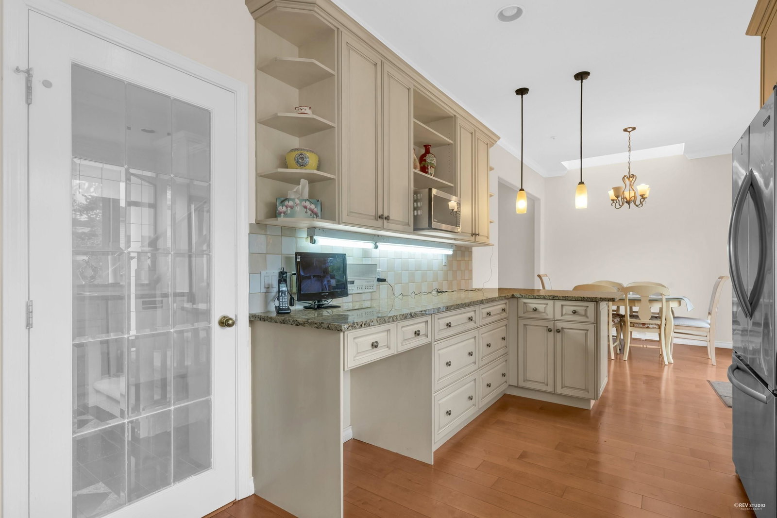 Listing Image 10