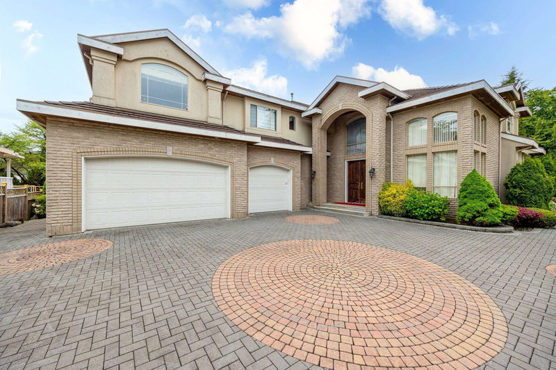 8038 Cloverlake Court, Burnaby, V5A 3R8 | Image 2