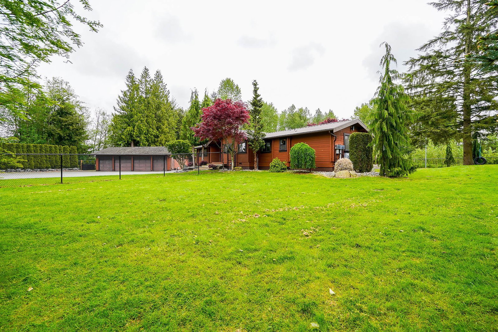 Listing Image 5