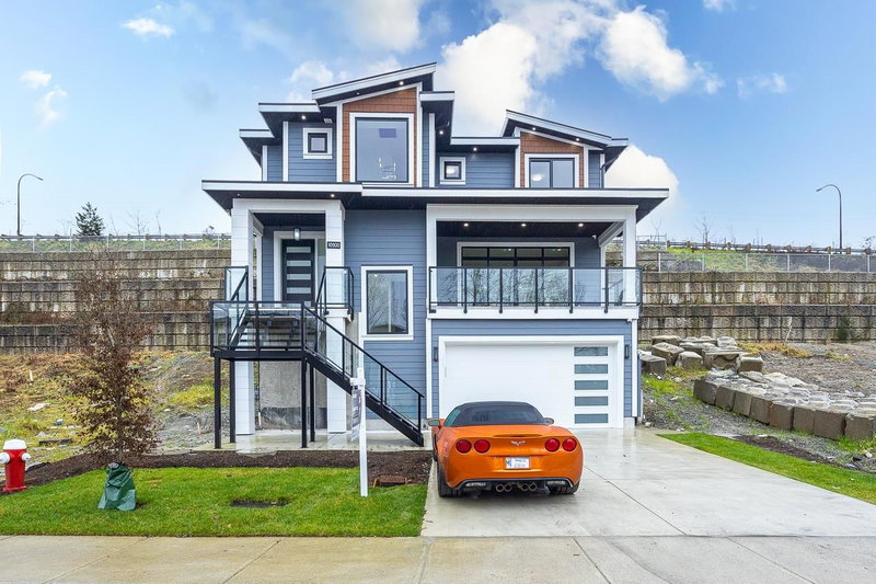 10500 Mcveety Street, Maple Ridge, V2W 0K3 | Image 2