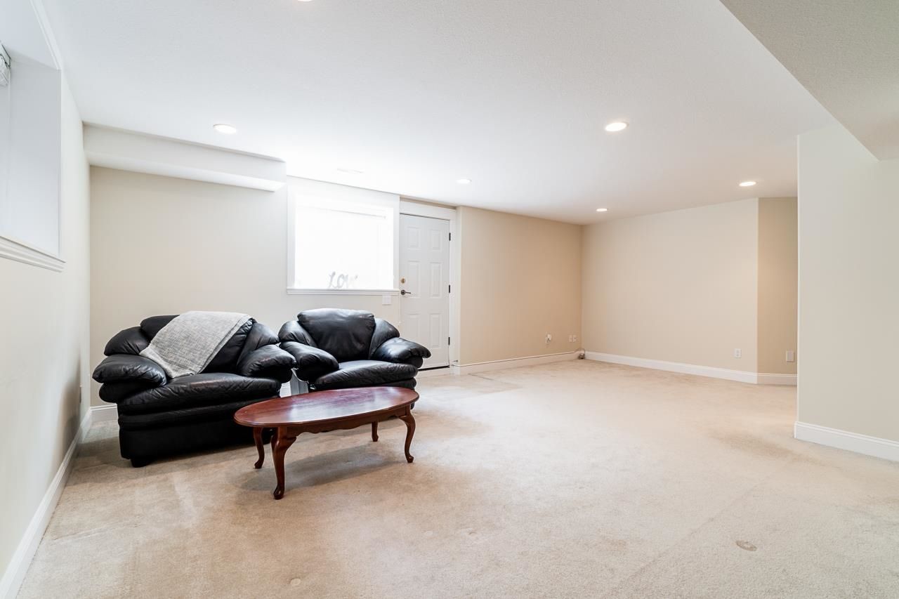 Listing Image 33