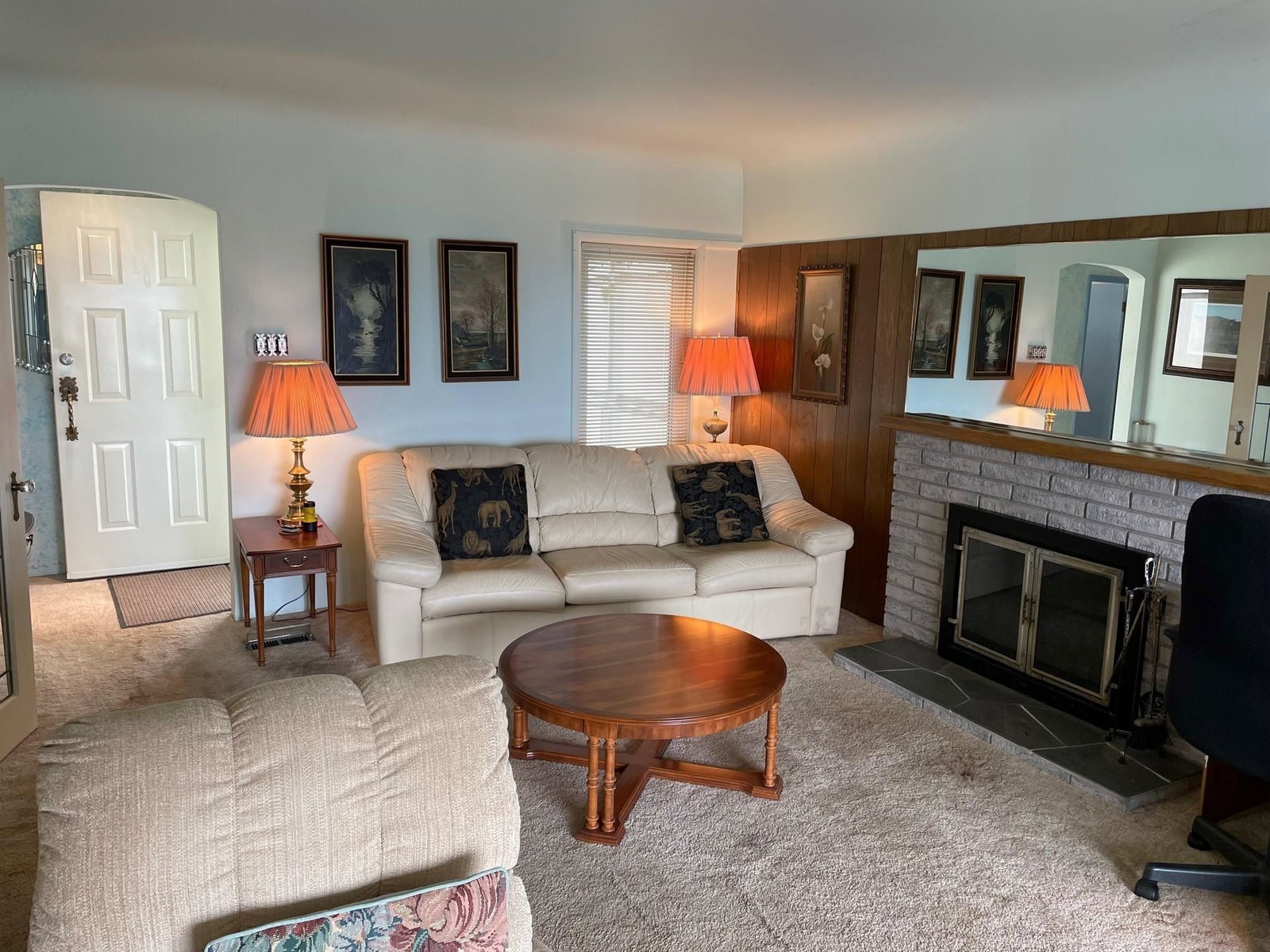 Listing Image 10