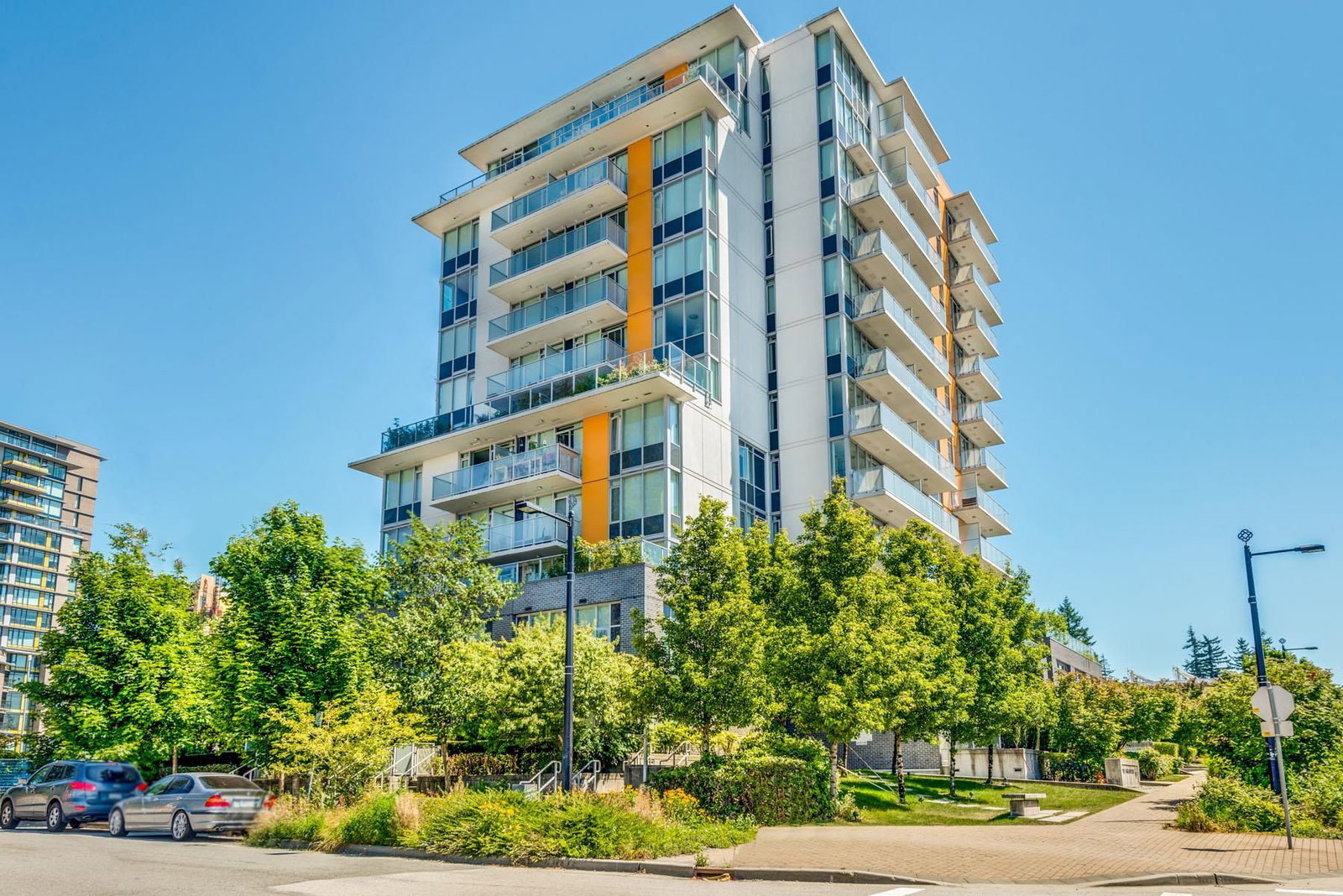 Listing Image 5