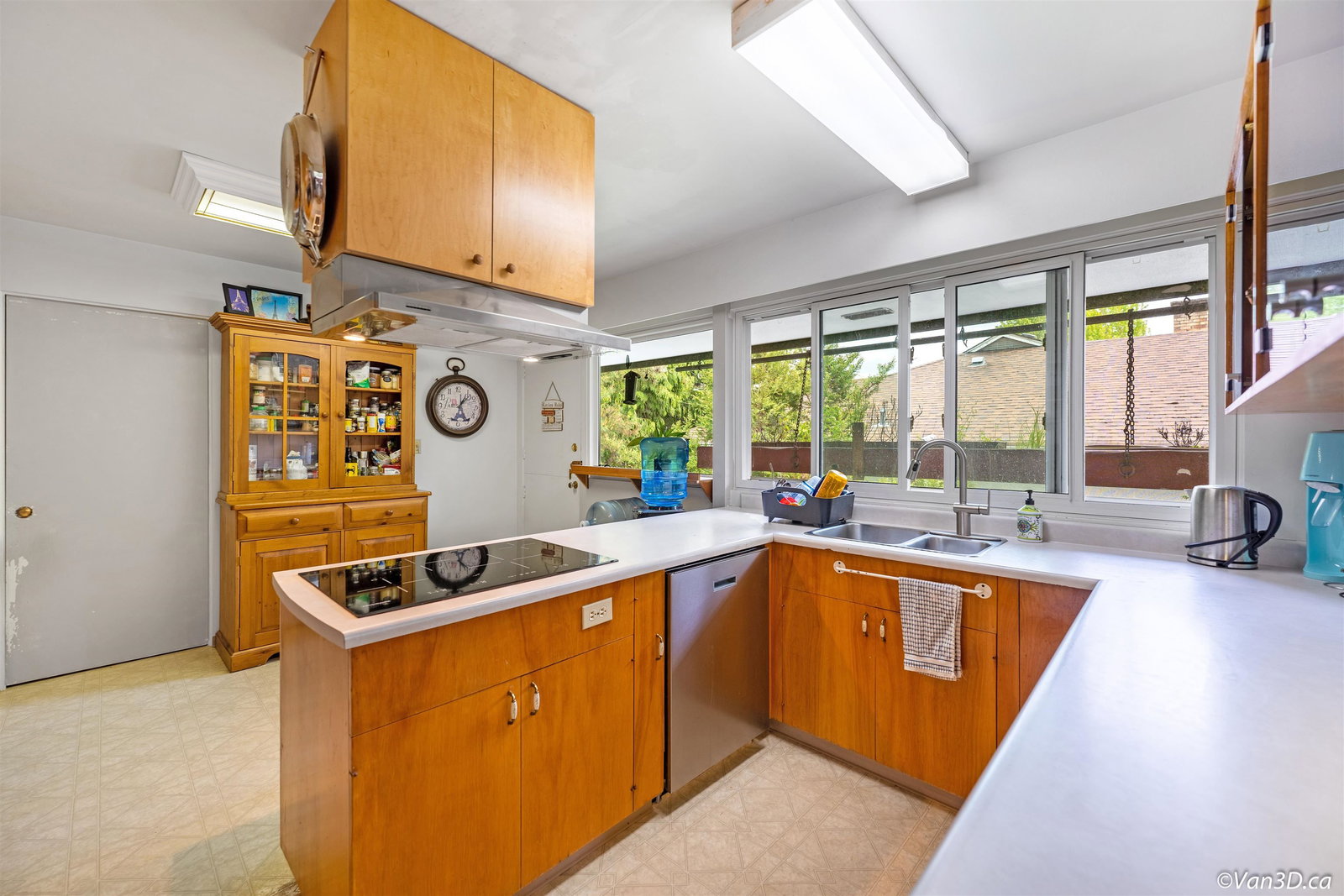 Listing Image 16