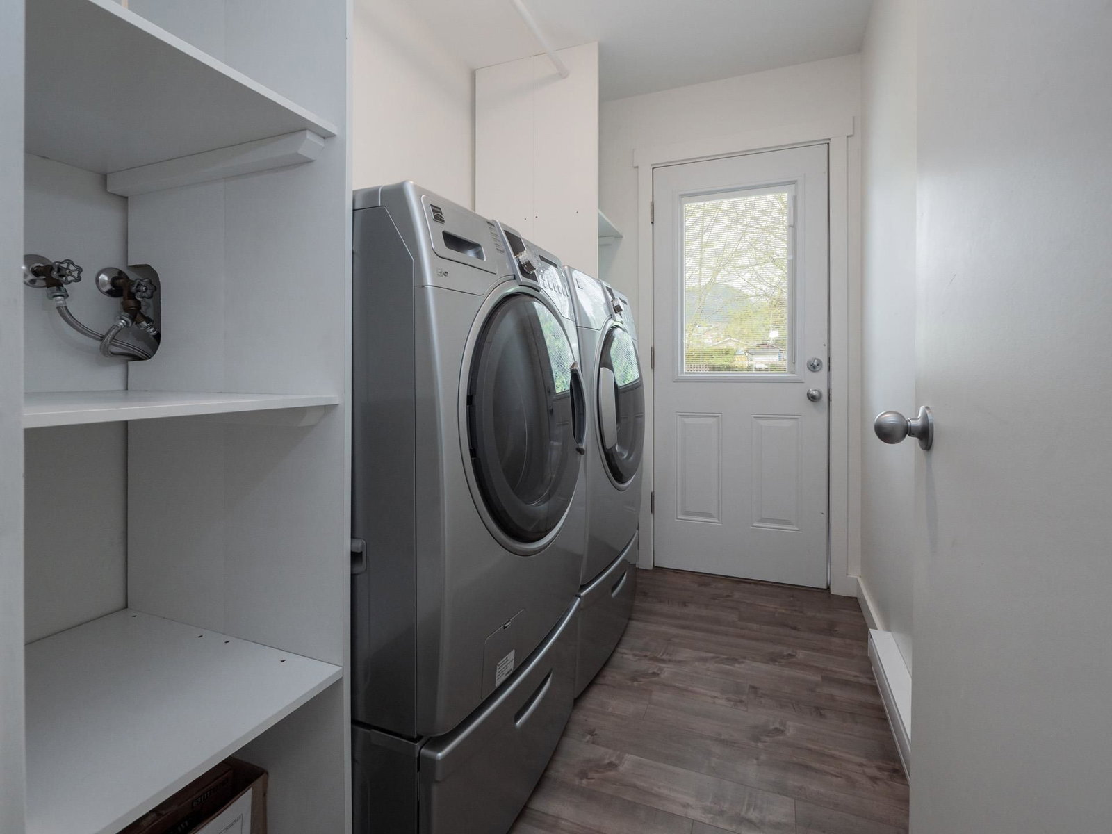 Listing Image 14