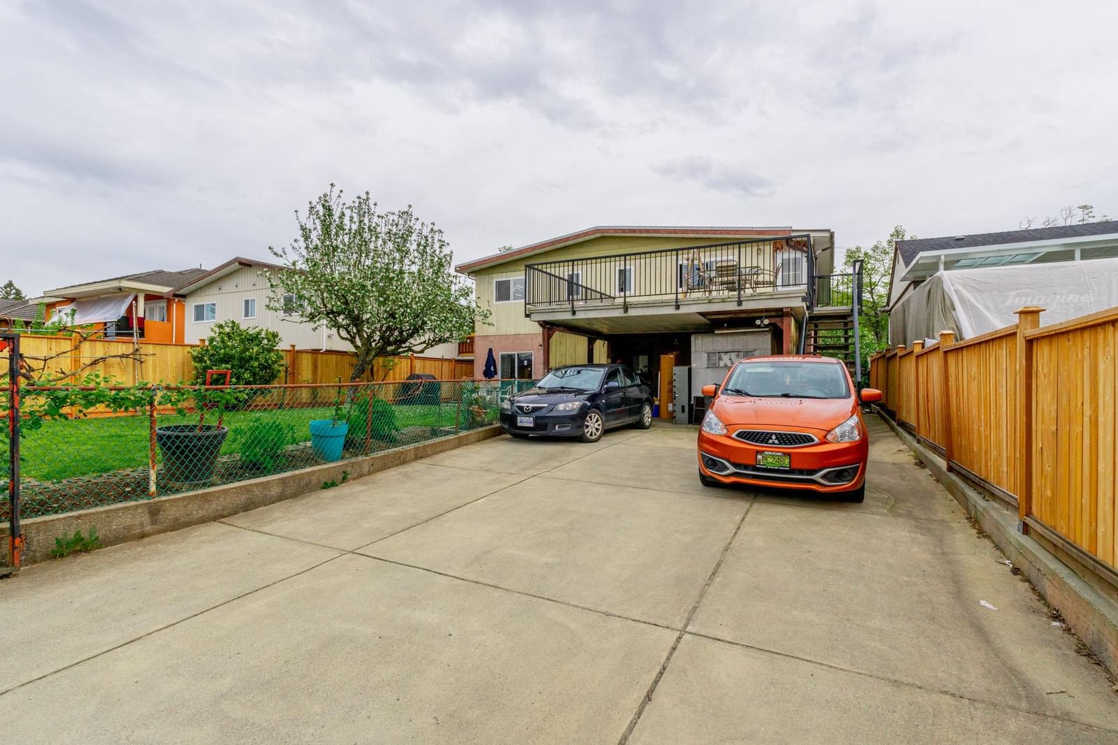 Listing Image 8