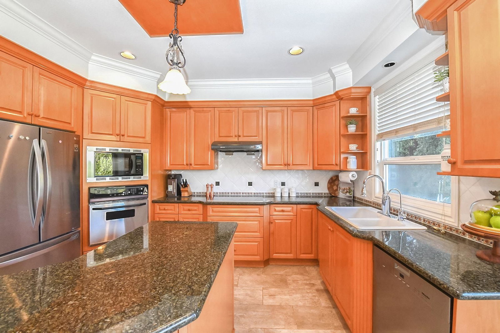 Listing Image 9