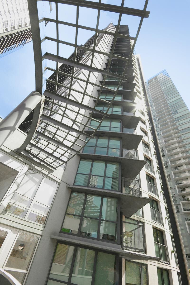 Listing Image 11