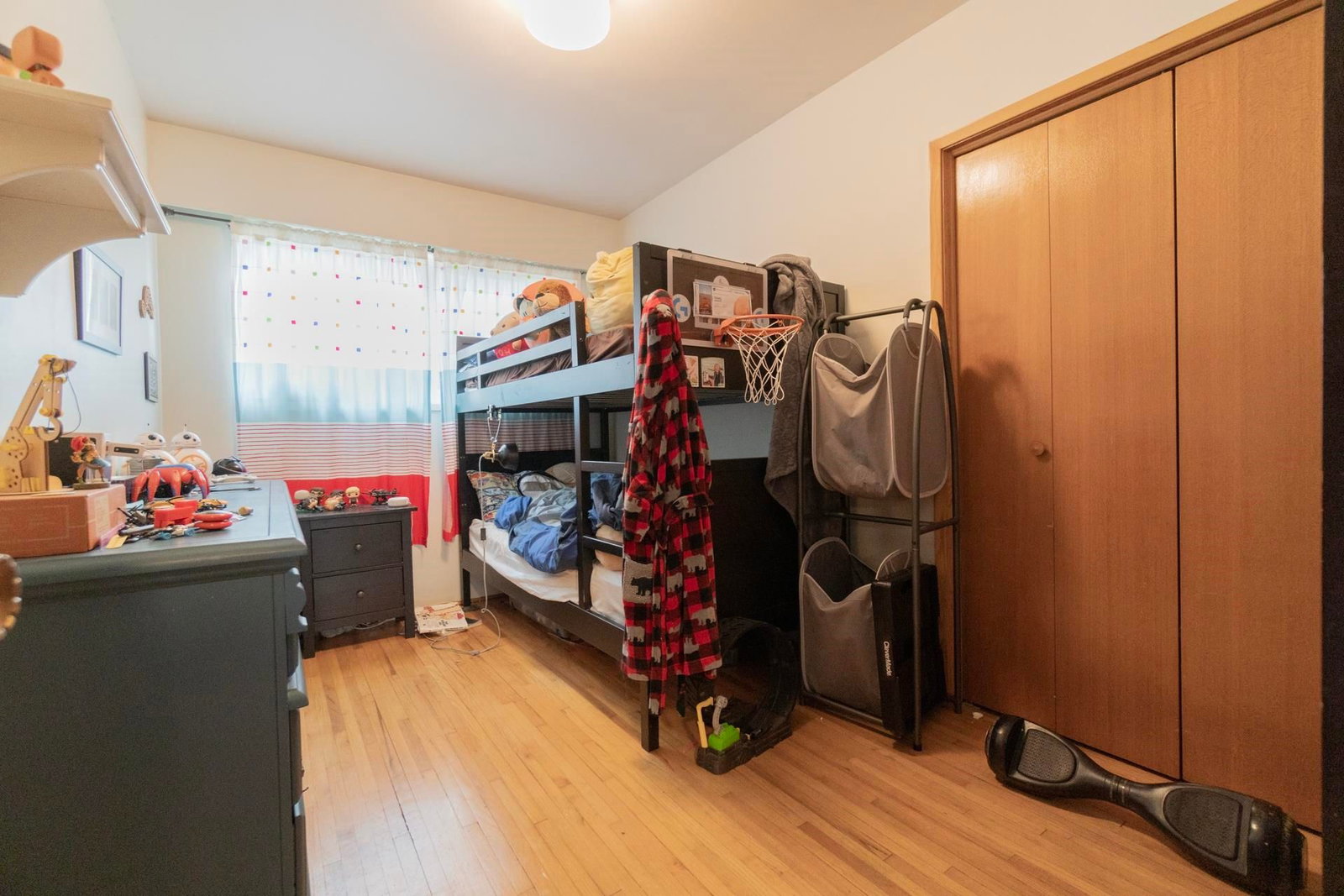 Listing Image 19