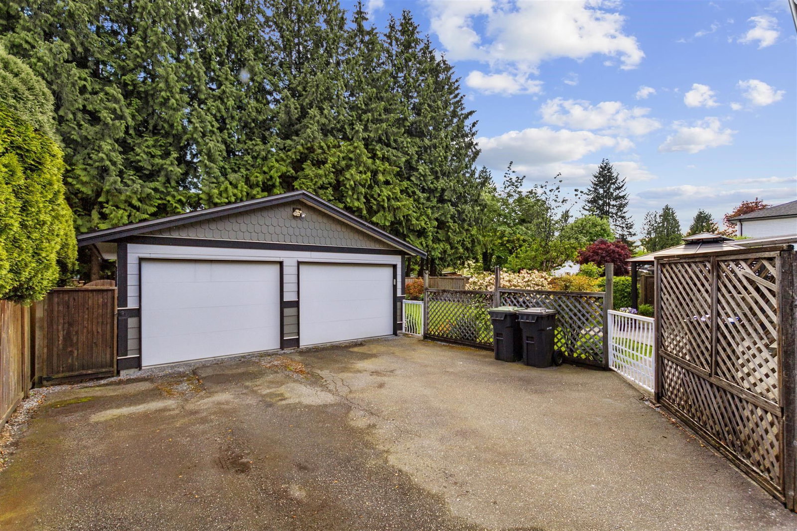 Listing Image 24