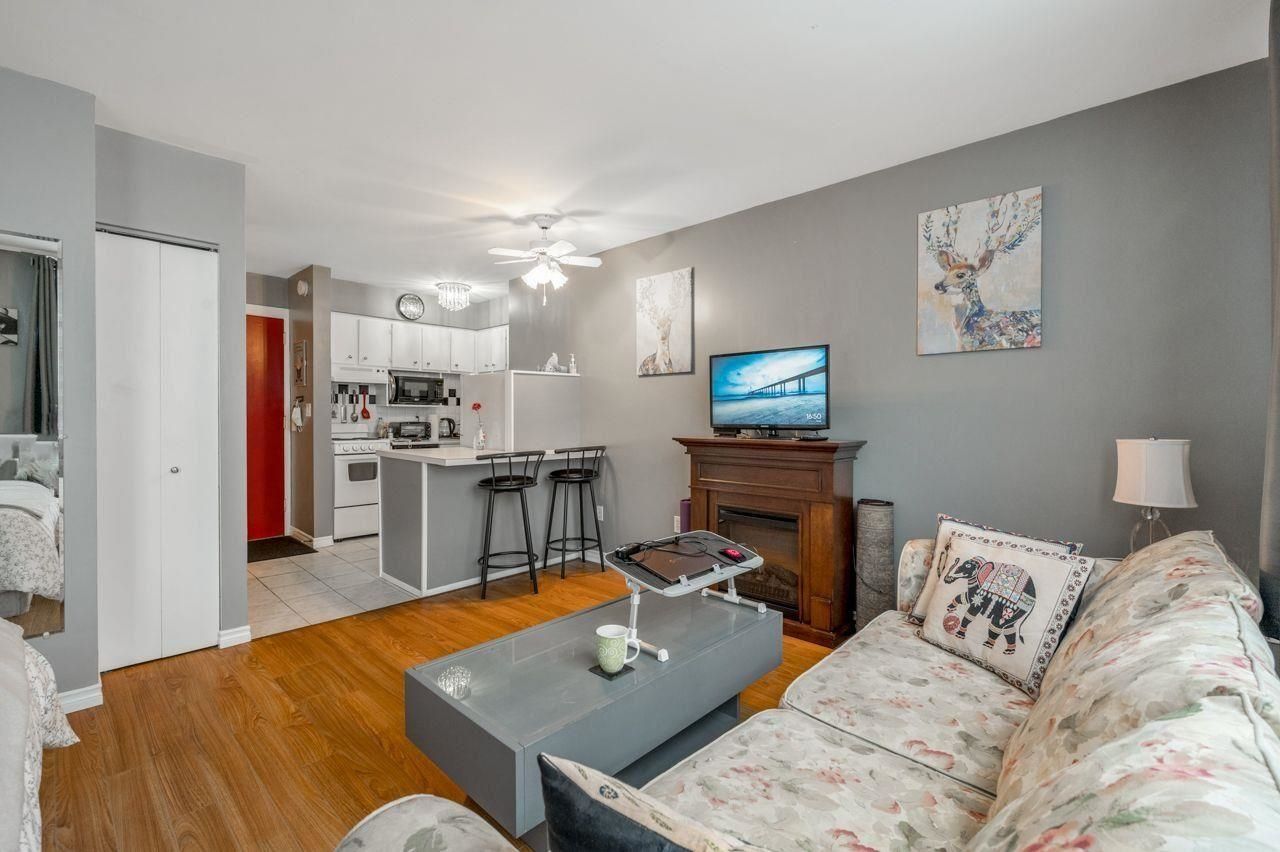 Listing Image 6