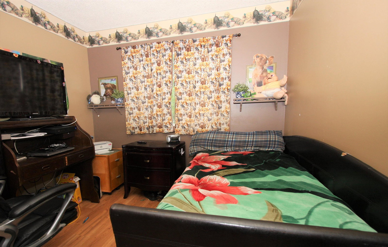 Listing Image 12