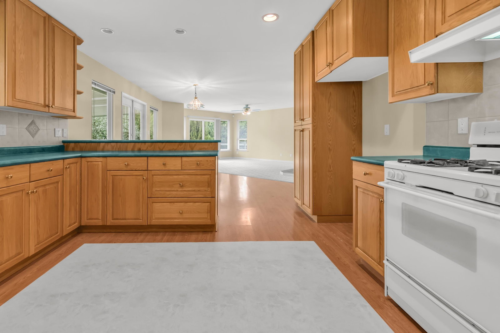 Listing Image 14