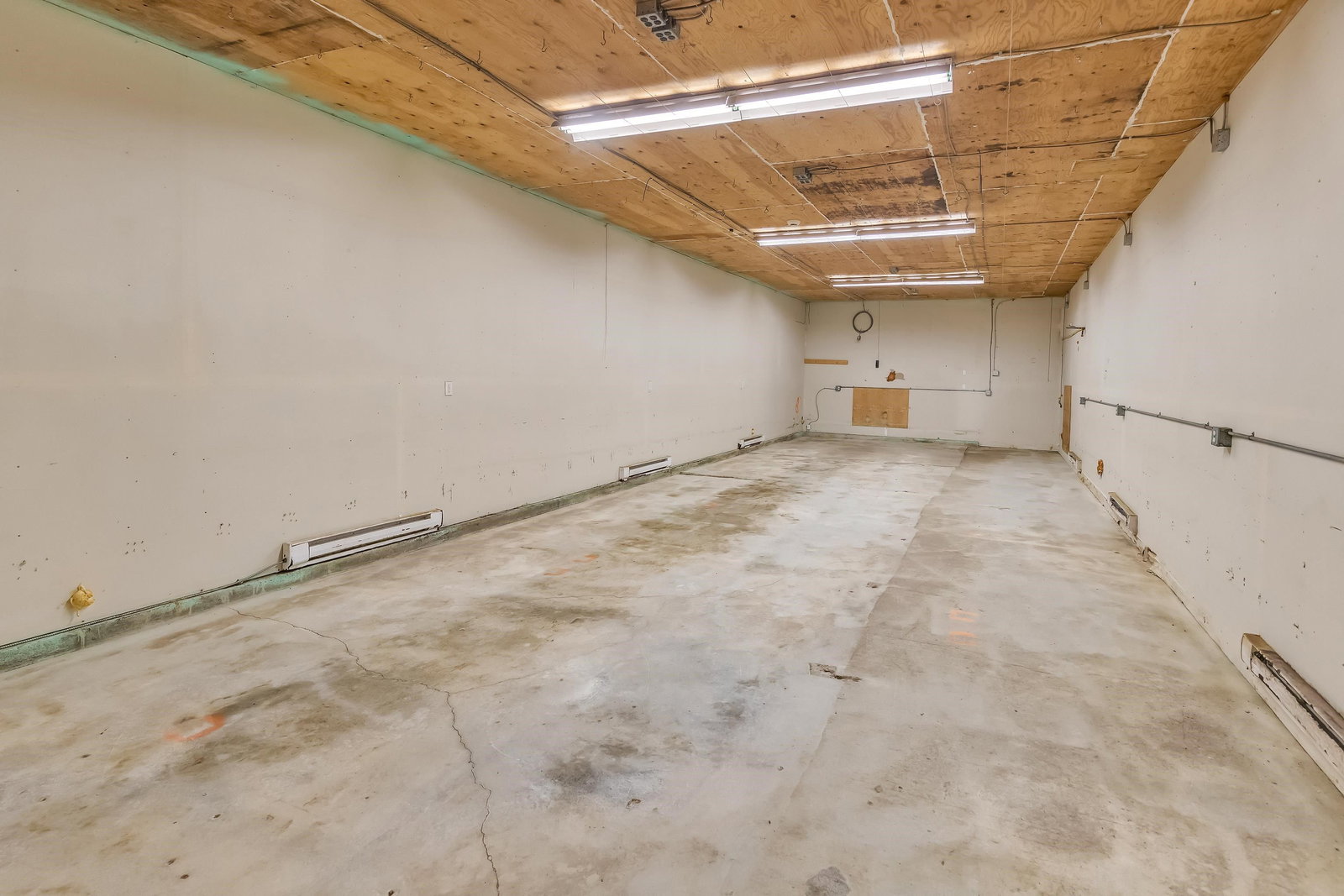 Listing Image 37