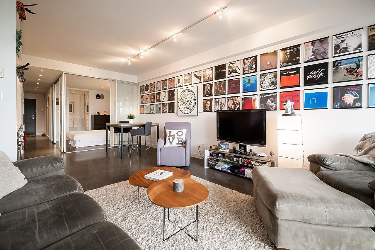 Listing Image 9