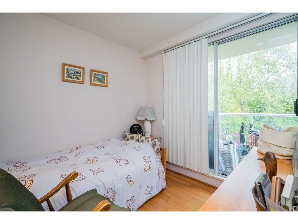 Listing Image 17