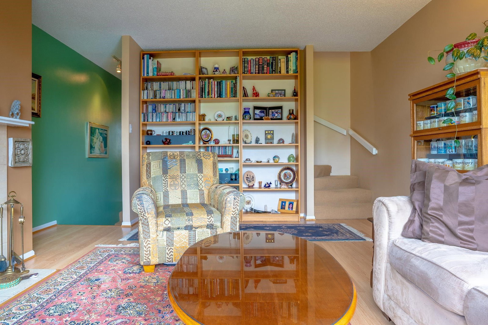 Listing Image 4