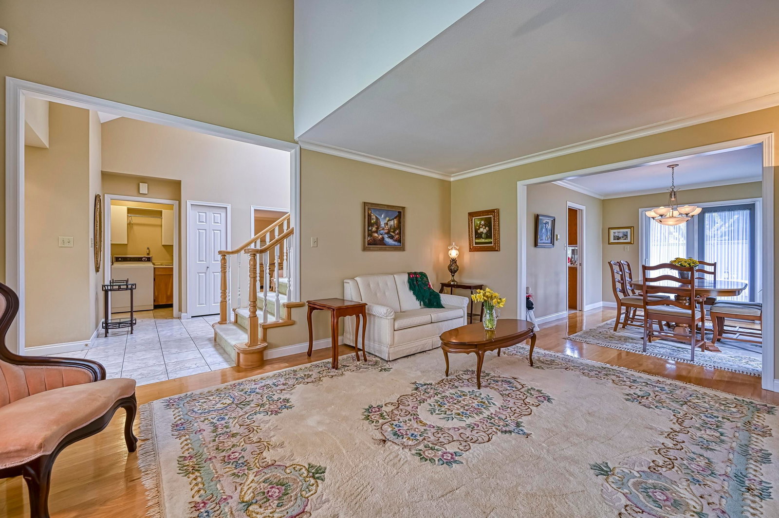 Listing Image 5
