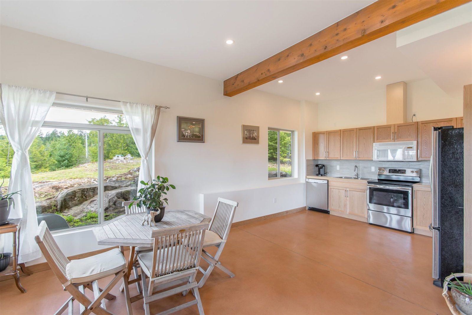 Listing Image 13