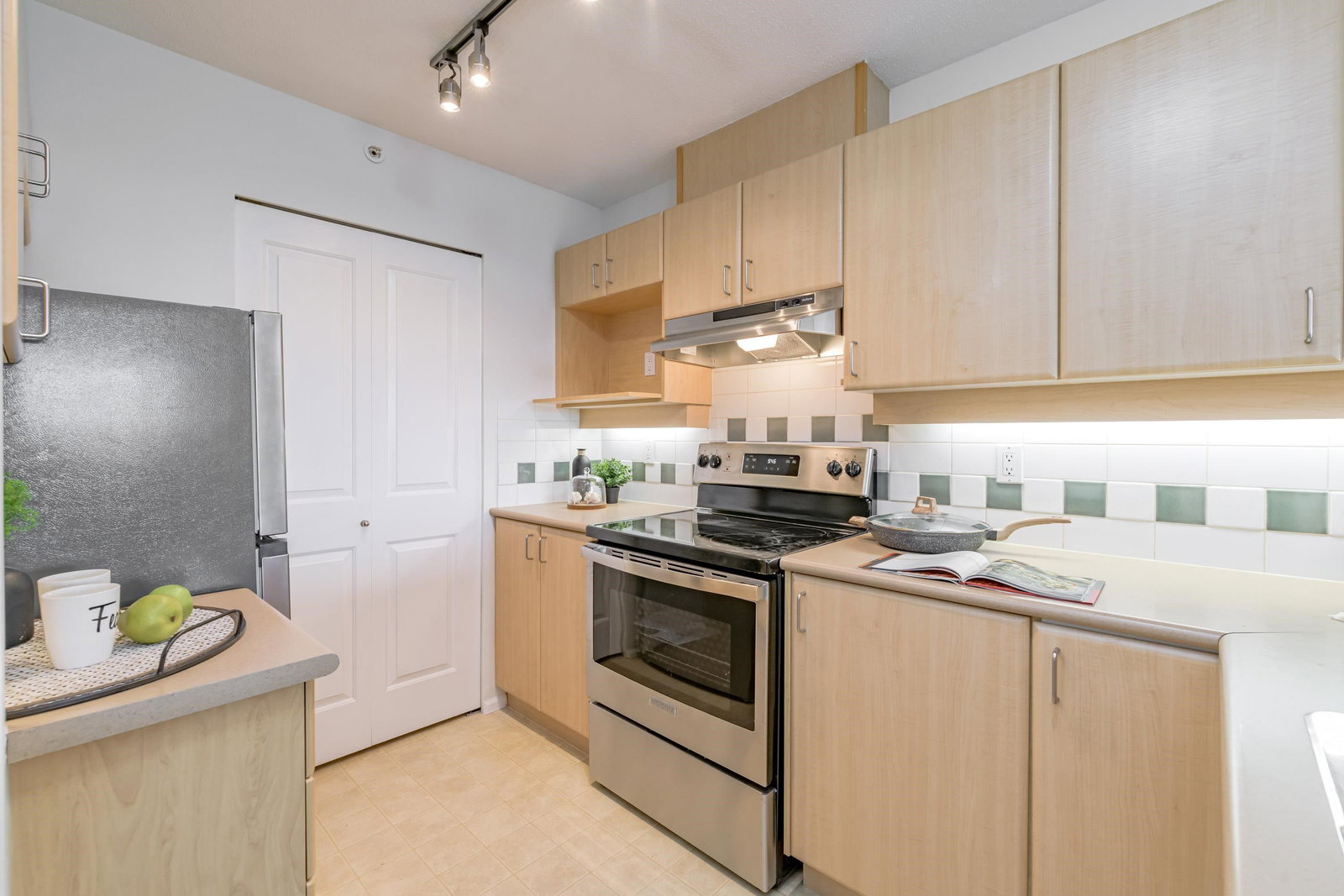 Listing Image 13