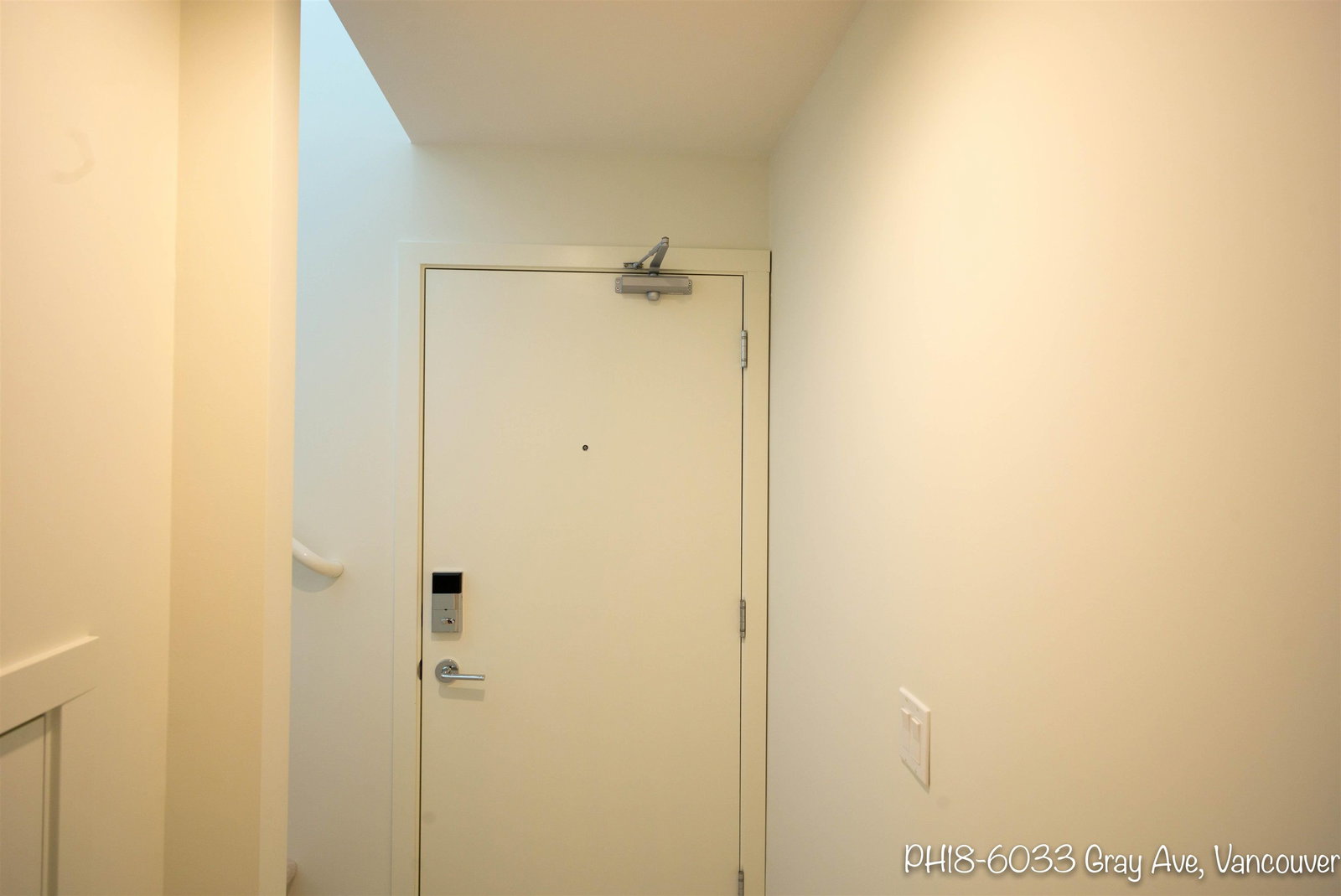 Listing Image 17