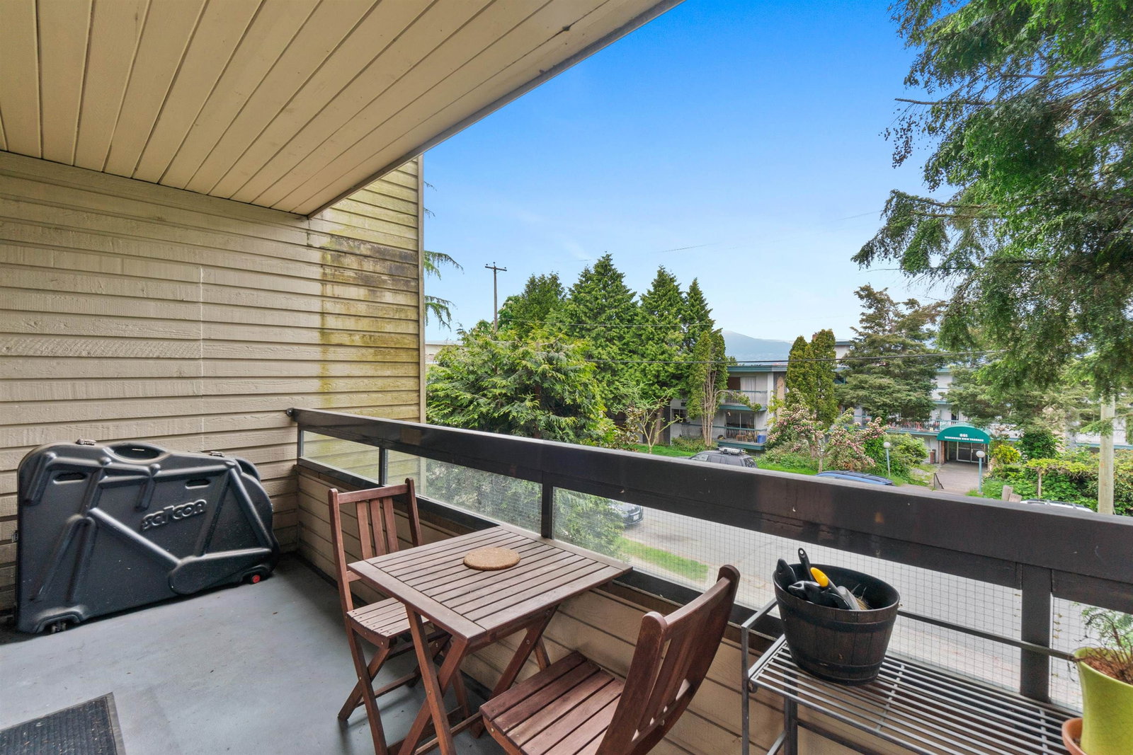 Listing Image 20