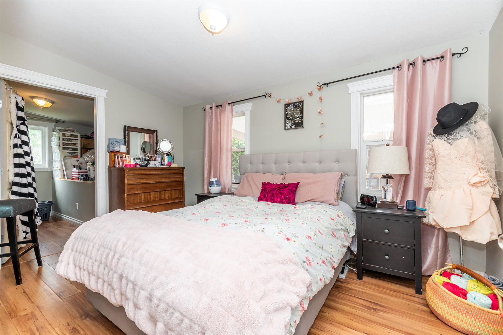 Listing Image 14