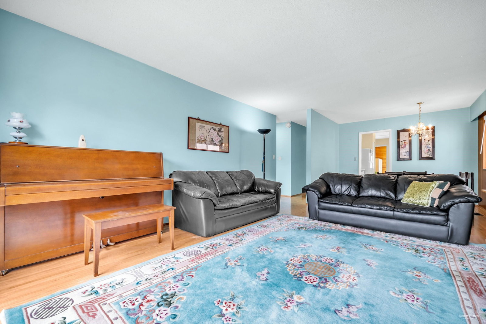 Listing Image 9