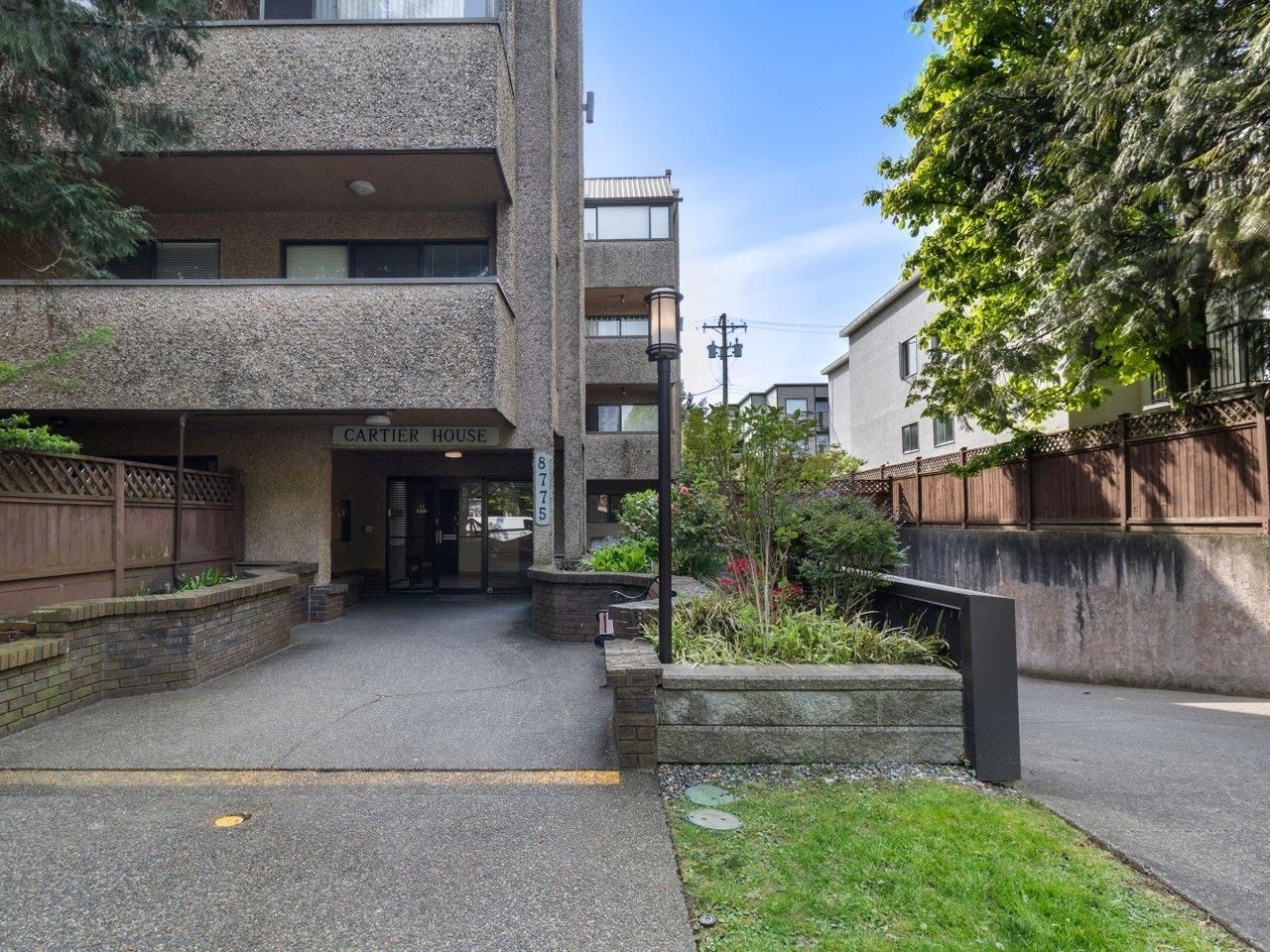 Listing Image 18