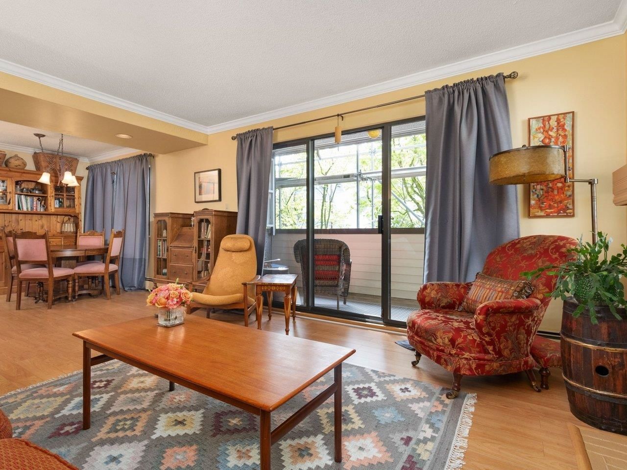 Listing Image 5