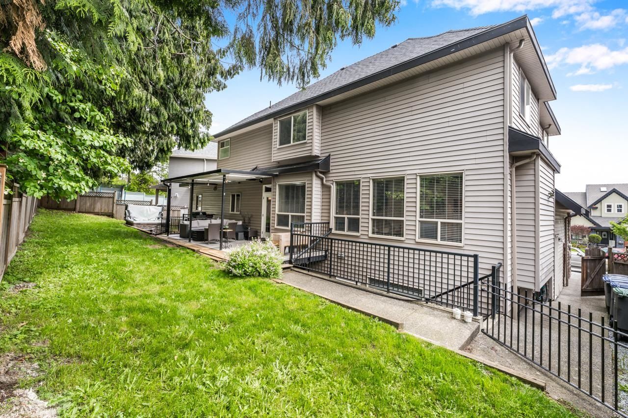 Listing Image 18