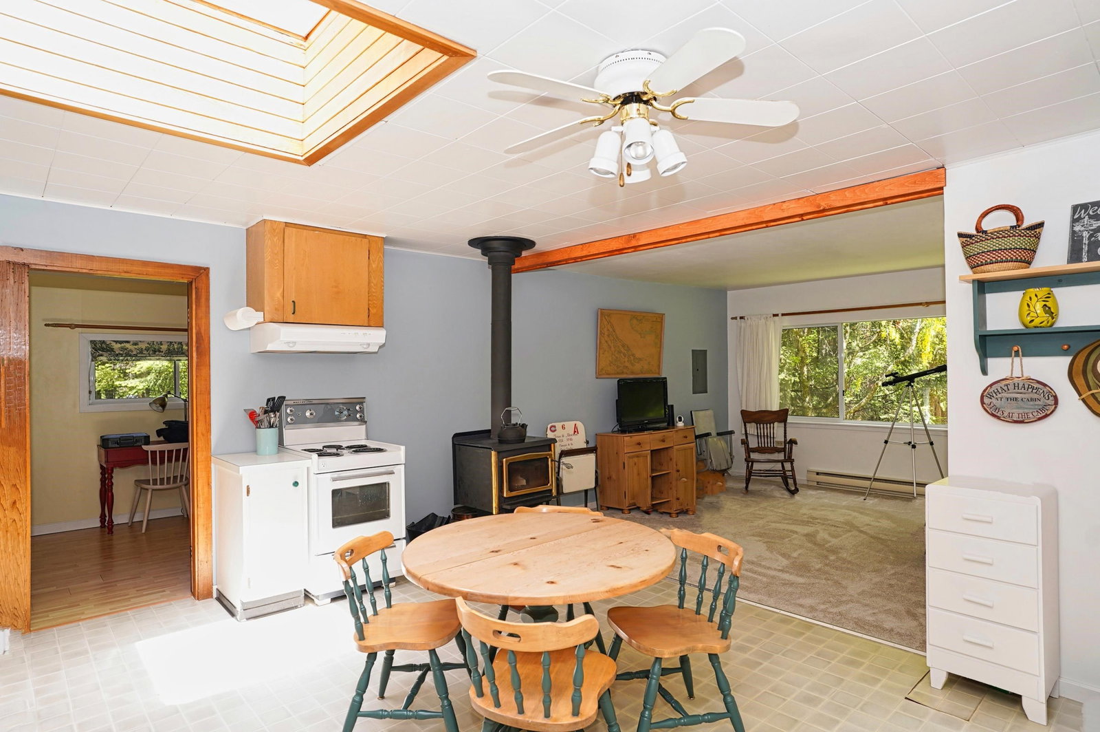 Listing Image 10
