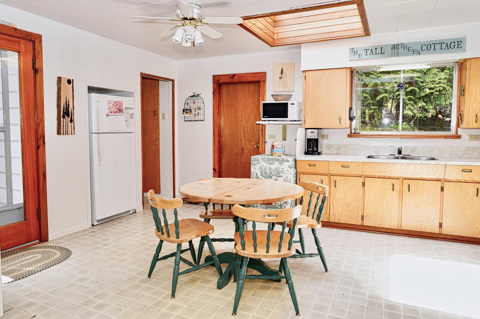 Listing Image 16