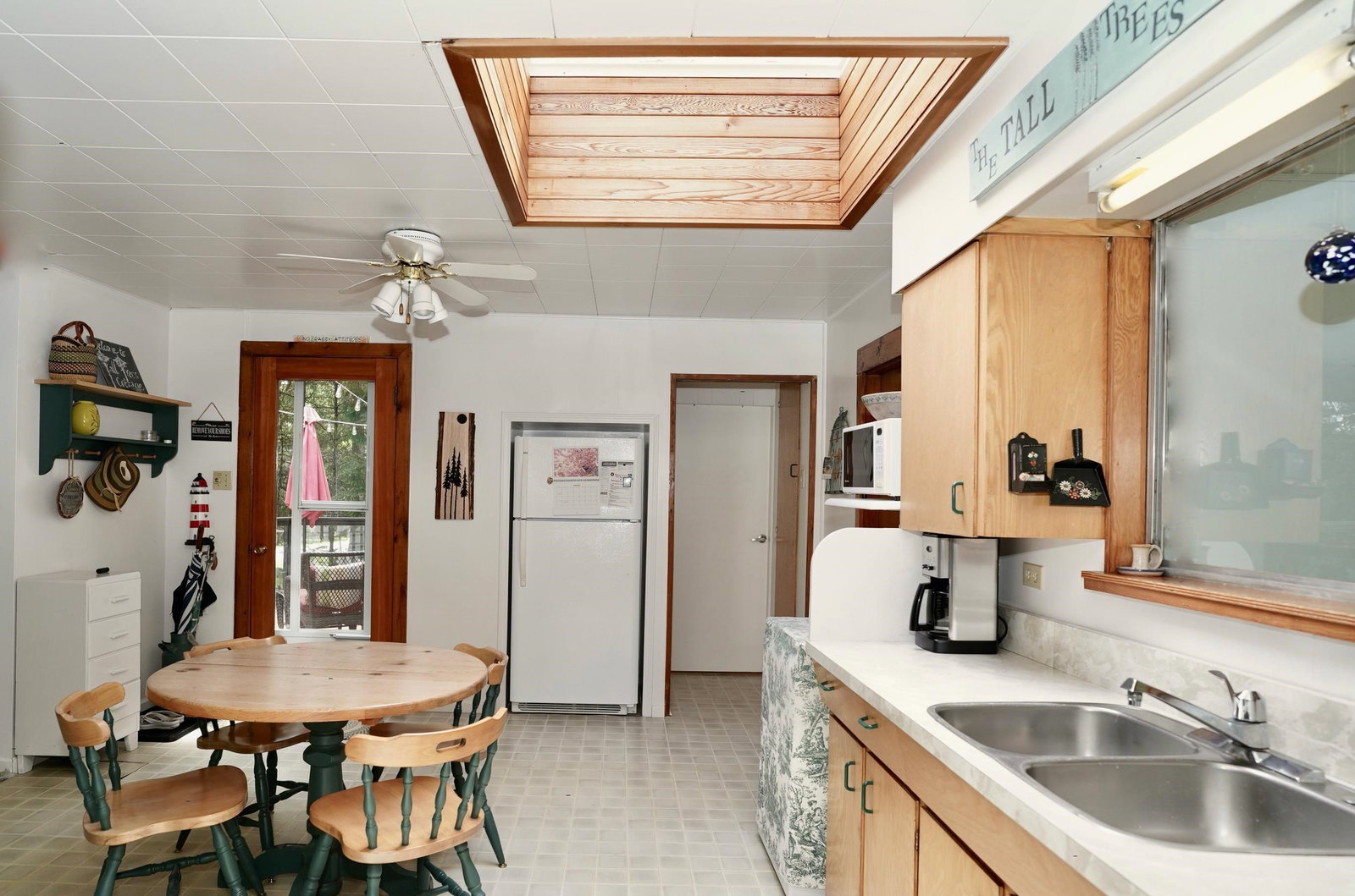 Listing Image 19