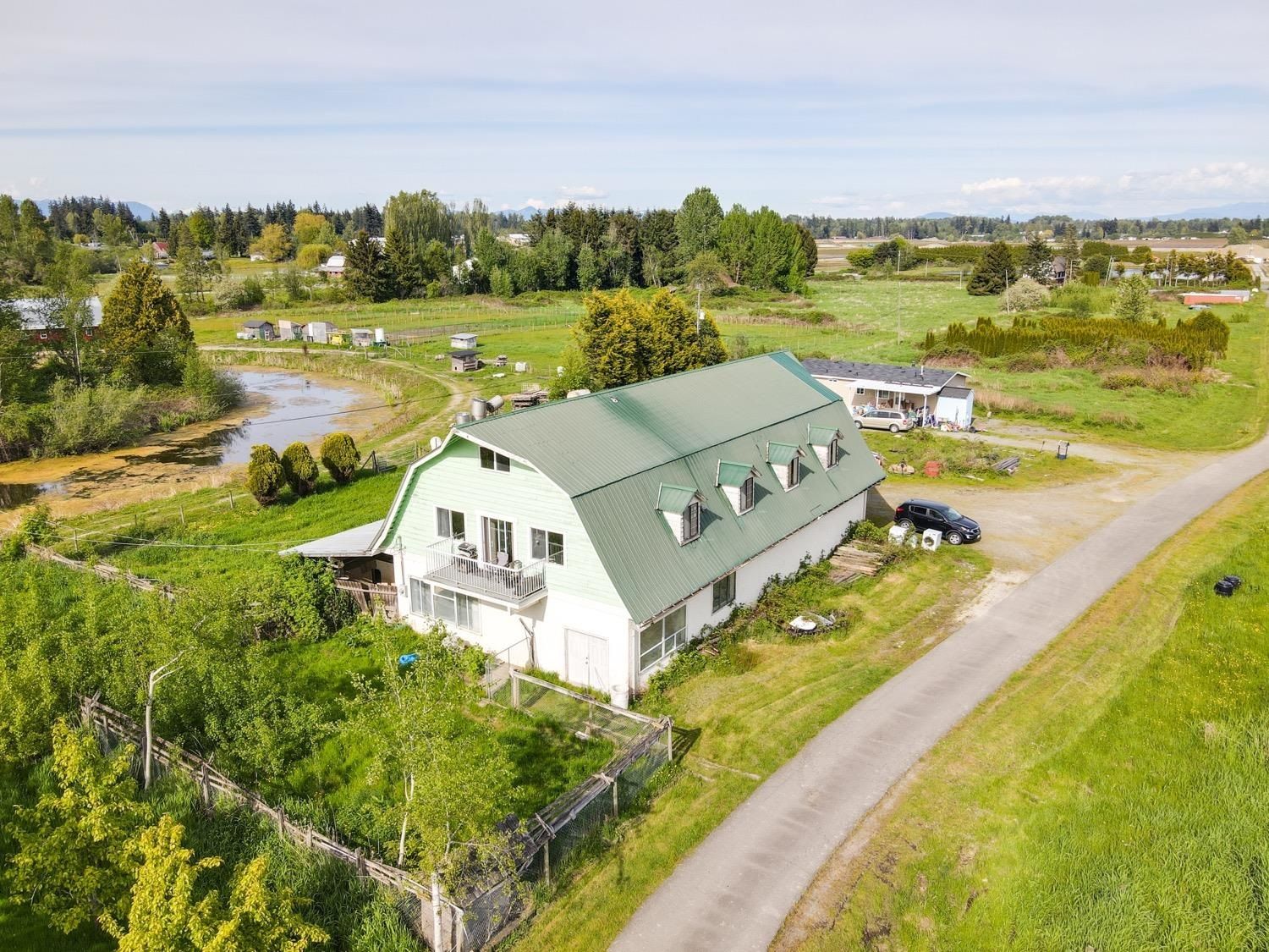 Listing Image 3
