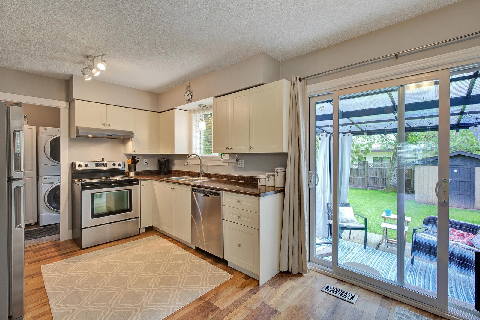 Listing Image 13