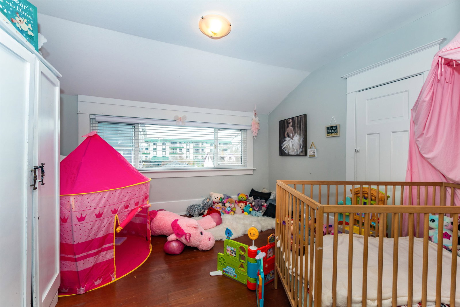 Listing Image 22