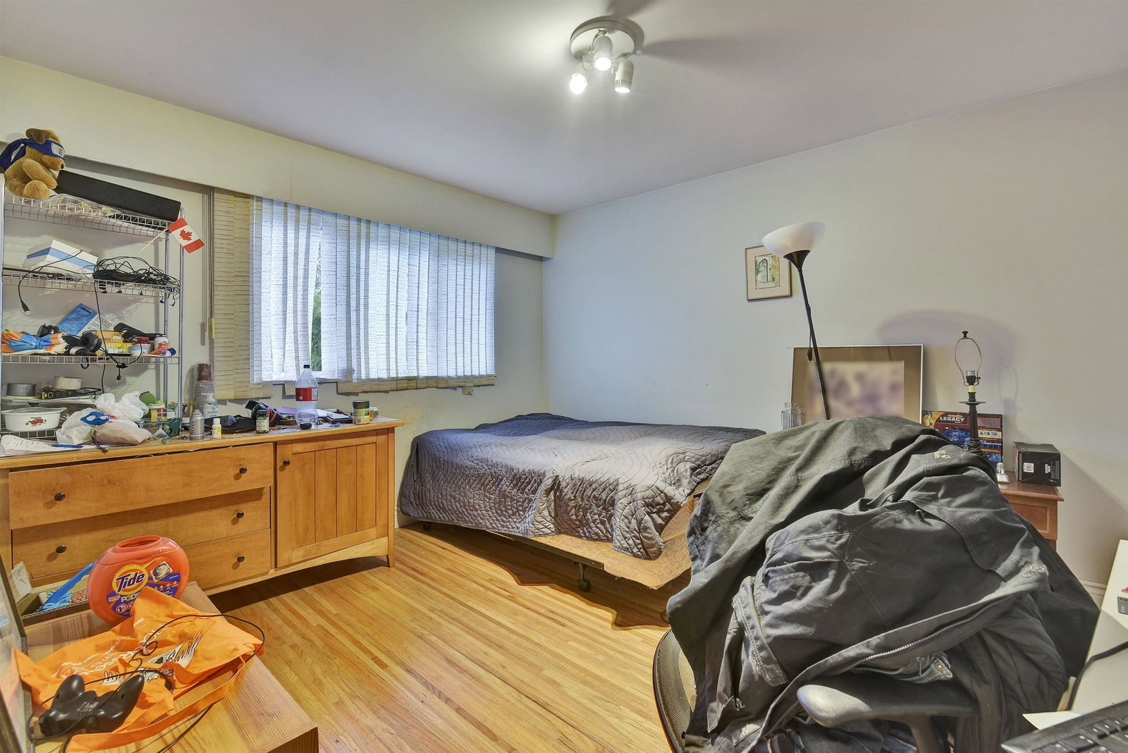 Listing Image 14