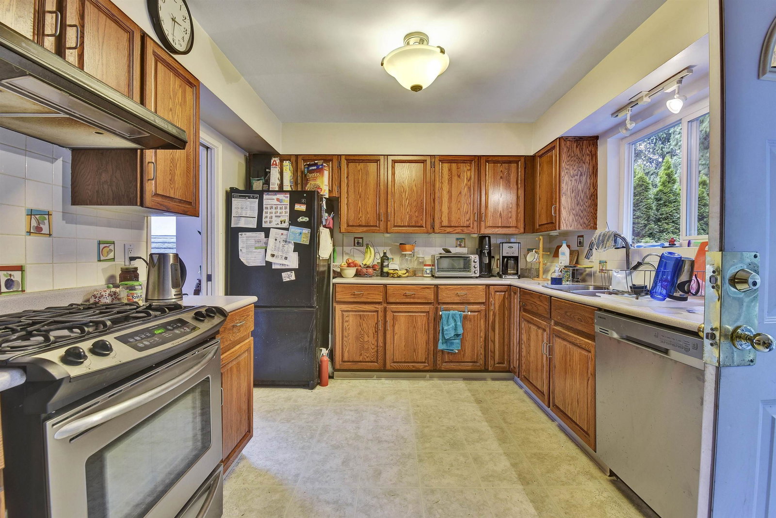 Listing Image 9