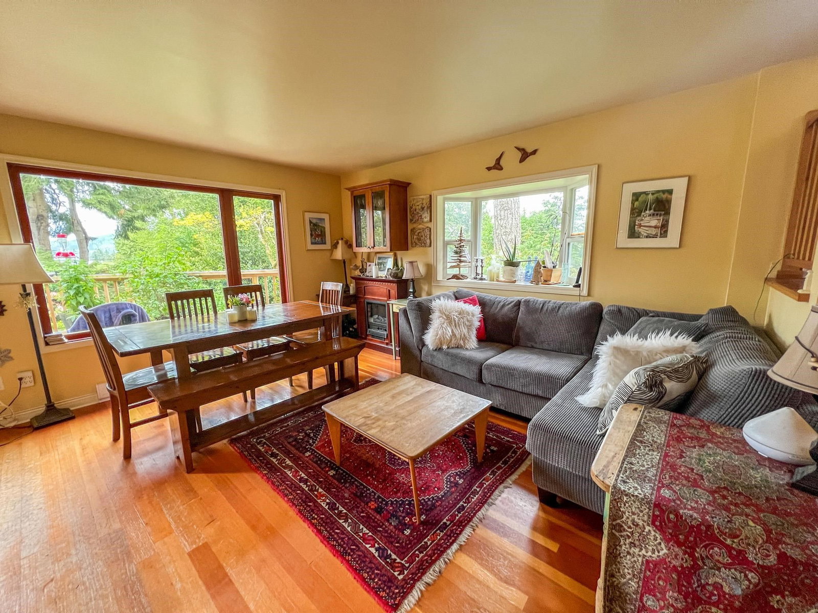 Listing Image 9