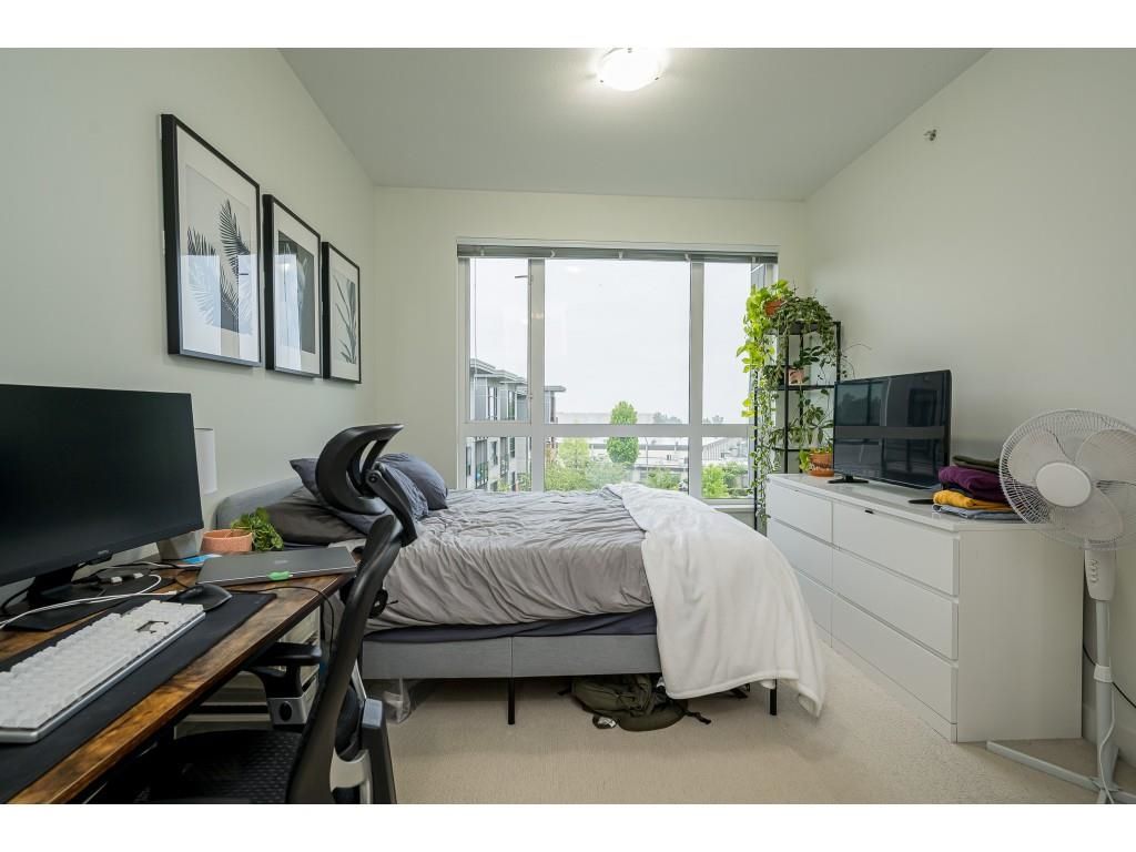 Listing Image 17